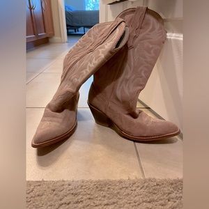 Pink suede/leather cowboy boots